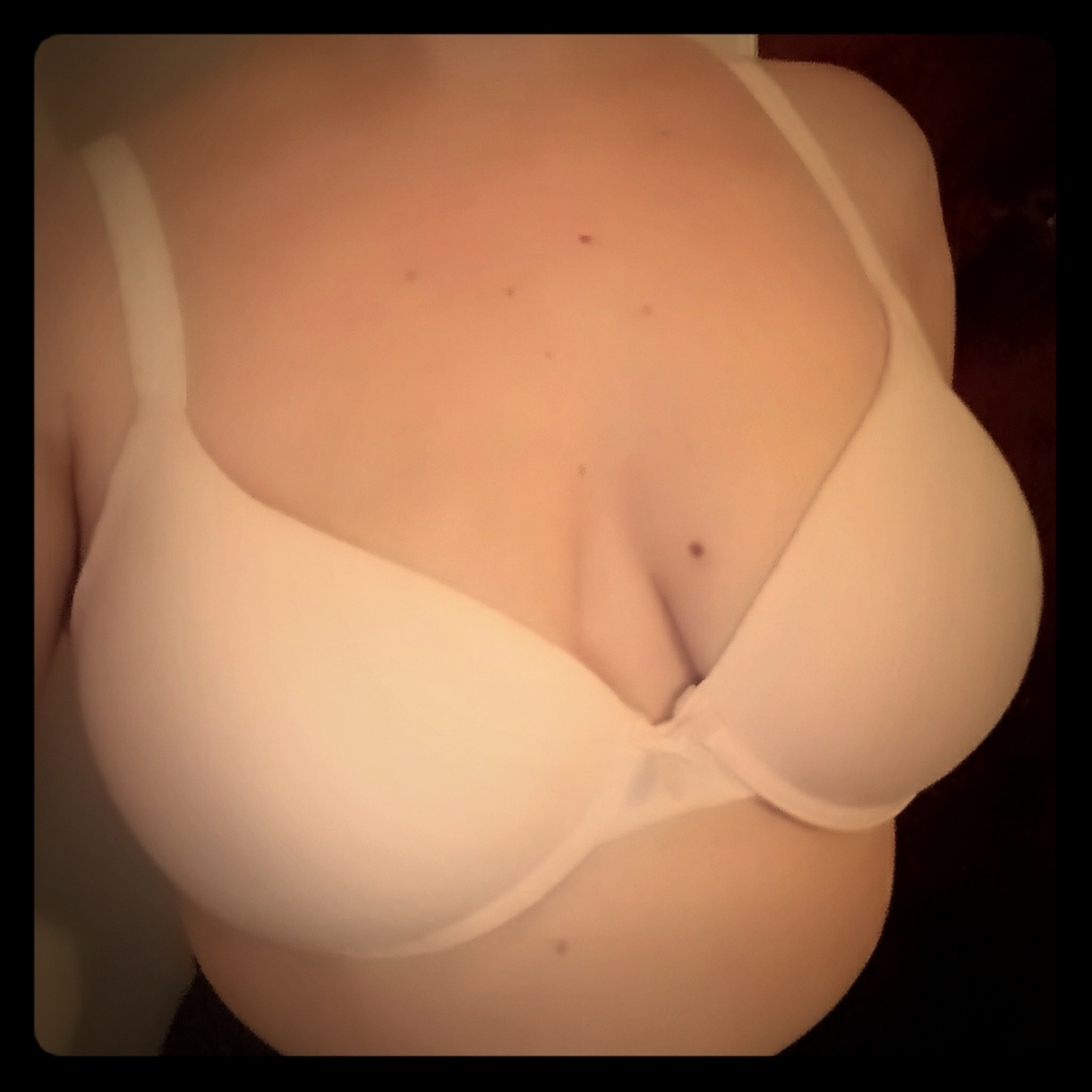 Light pink bra! A15